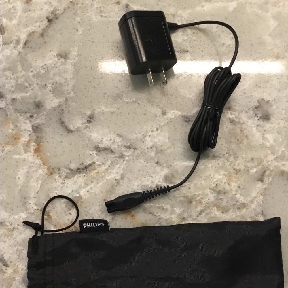 Phillips Norelco Beard trimmer charger